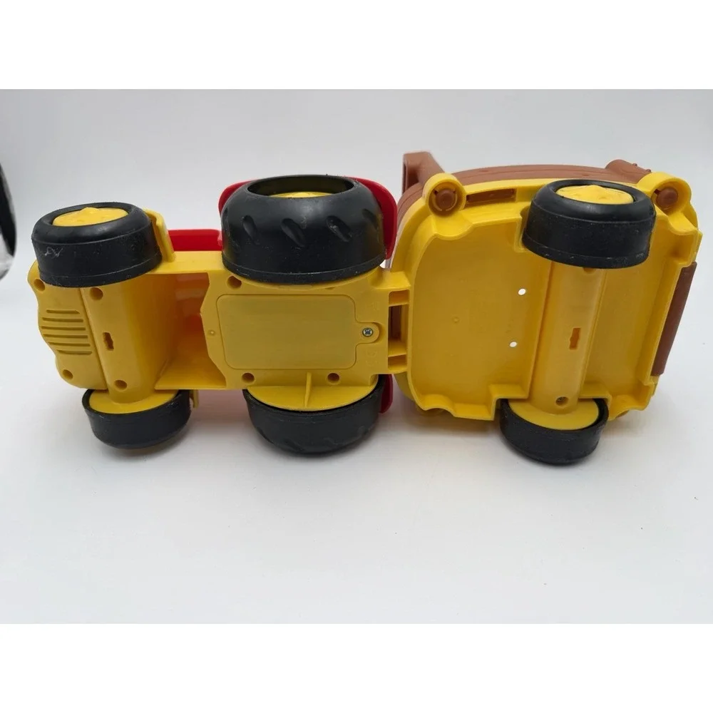 2011‎ Fisher-Price Little People Tow 'n Pull Tractor and Wagon with Sounds/Songs